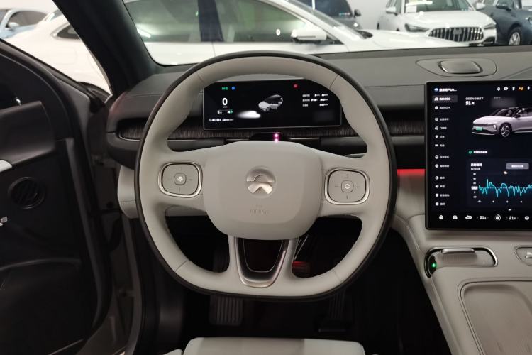 Used Nio ES6 2024 75 kWh
