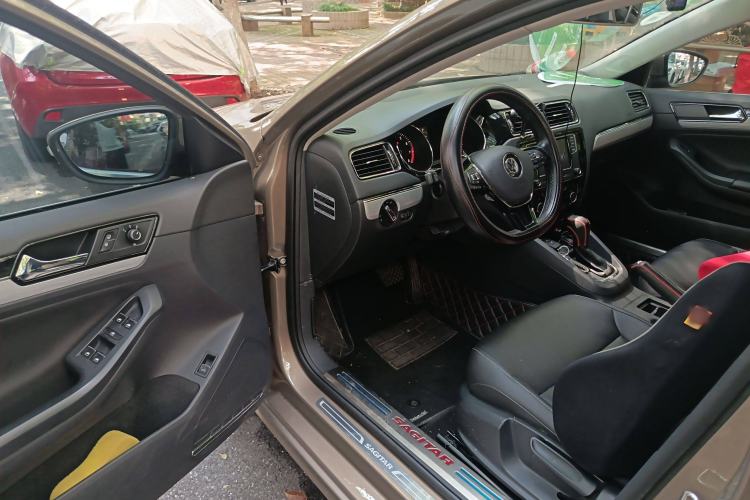 Used Volkswagen Sagitar 2017 1.6L Automatic Comfort Model
