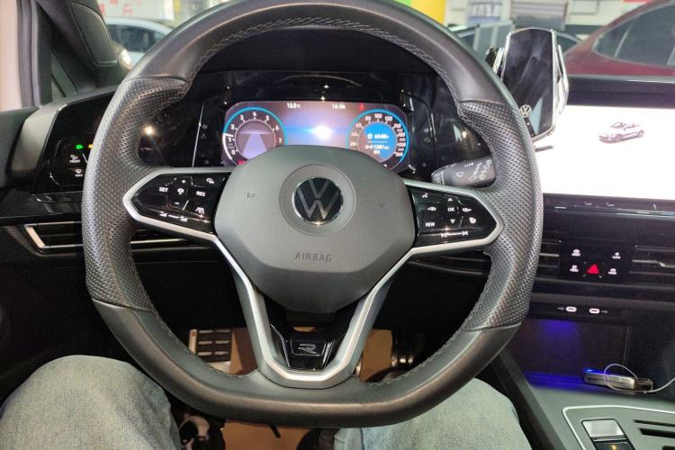 Used Volkswagen Golf 2024 280TSI DSG R-Line 50th Anniversary Edition
