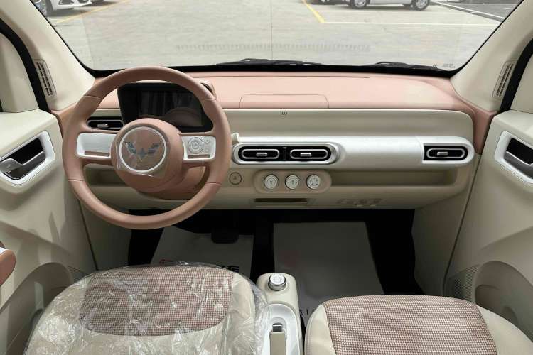 Used Wuling Hongguang MINIEV 2024 3rd Generation 215km Youth Edition