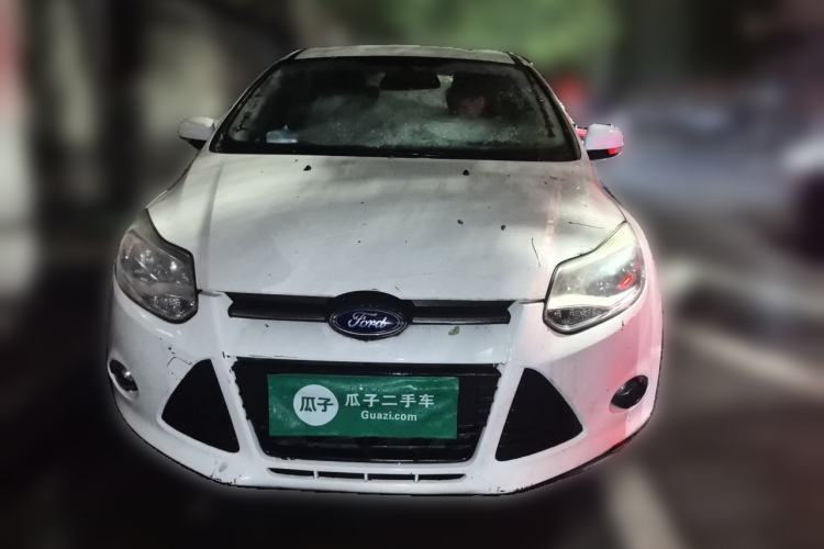 Used Ford Focus 2012 Sedan 1.6L Manual Comfort Model
