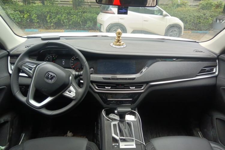 Used CHANGAN CS35PLUS 2019 1.4T DCT New Sharp Blue Whale Edition
