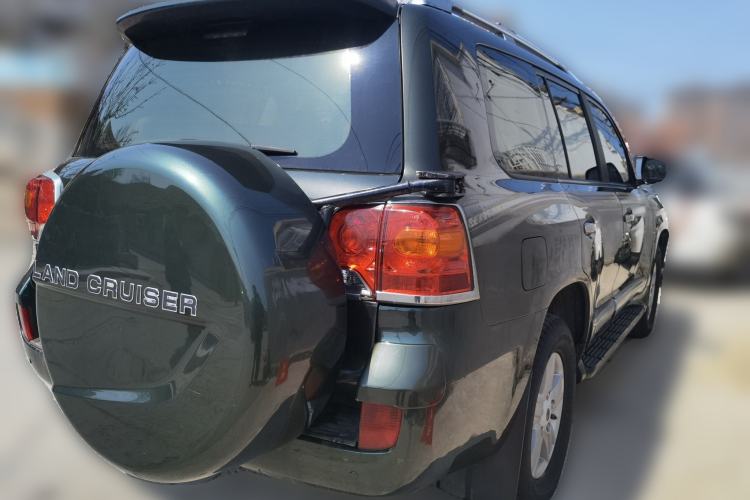 Used Toyota Land Cruiser 
