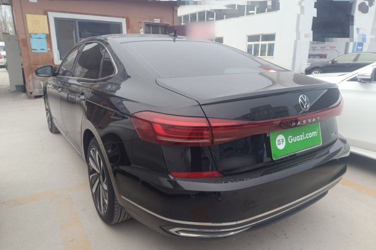 Used Volkswagen Passat 2022 330TSI Starry Luxury Edition
