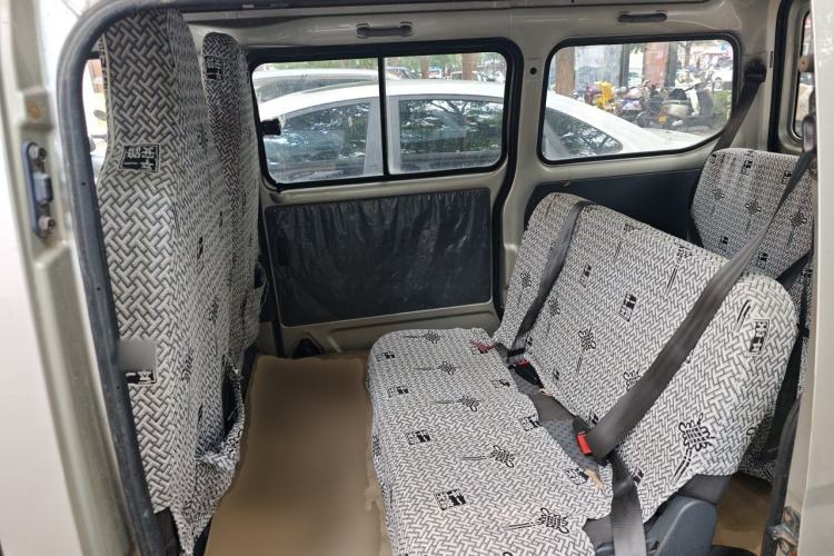 Used Wuling Zhiguang 2013 1.0L Practical Version