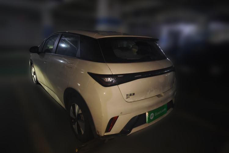 Used BYD Dolphin 2023 420 km Fashion Edition
