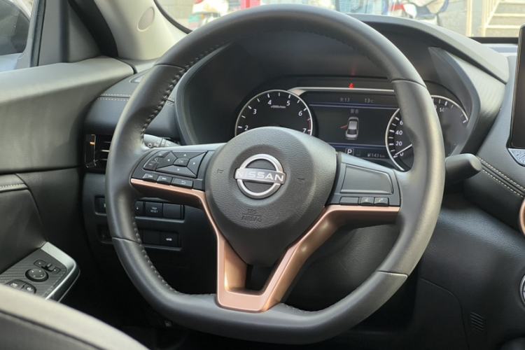 Used Nissan Sylphy 2023 1.6L CVT Black Gold Edition Steering Wheel