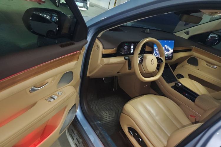 Used Hima AITO M7 2024 1.5T Intelligent Driving 4WD Max Edition 5 Seats