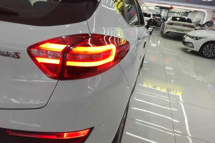 Used Geely Auto Emgrand GS 2018 Sport Edition 1.8L Automatic LingShang Model Right Rear Taillight
