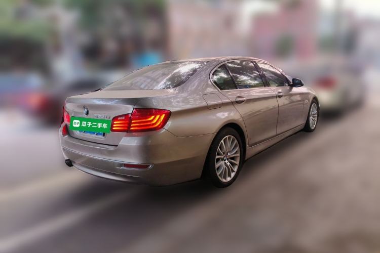 Used BMW 5 Series 2014 525Li Luxury Design Package Rear Right 45 Deg