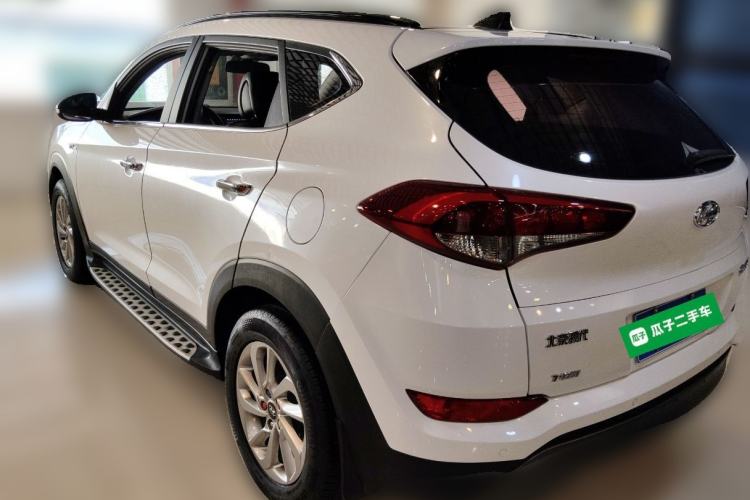 Used Hyundai Tucson 2015 1.6T Dual-Clutch Two-Wheel-Drive Smart Model Rear Left 45 Deg
