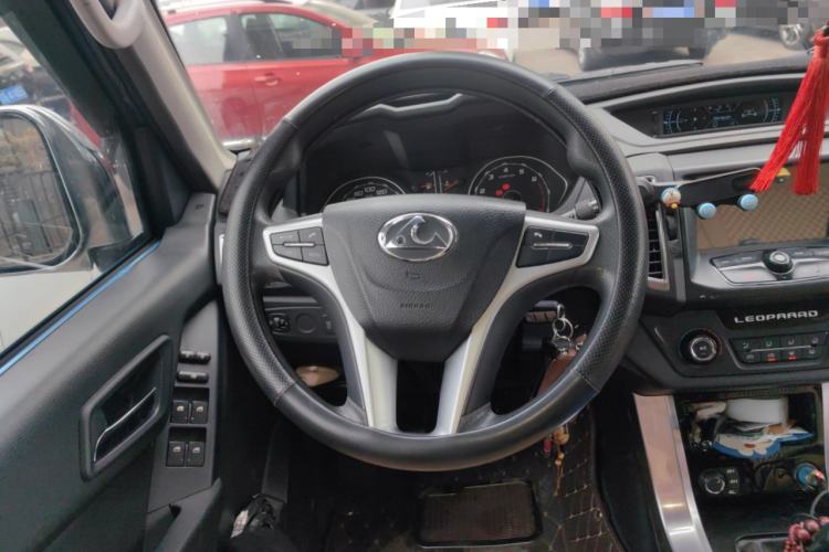 Used Leopaard Q6 2015 2.4L Manual 4x4 Excellence Edition