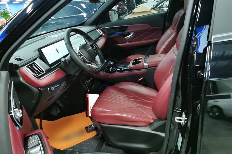 Used JETOUR X70 PLUS 2025 1.5T Luxury Dynamic Edition 5 Seats