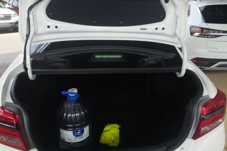 Used Toyota YARiS L Zhi Xiang 2017 1.5E CVT Dynamic Edition Trunk