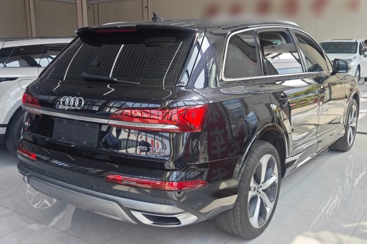 Used Audi Q7 2020 55 TFSI quattro S line sports model Rear Right 45 Deg