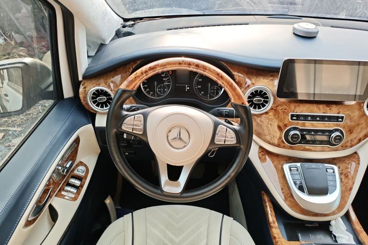 Used Mercedes-Benz Vito 2016 2.0T Business Edition
