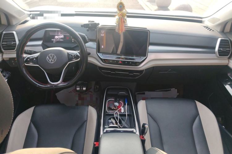 Used Volkswagen ID.6 CROZZ 2021 Long-Range PURE+ Edition Center Console