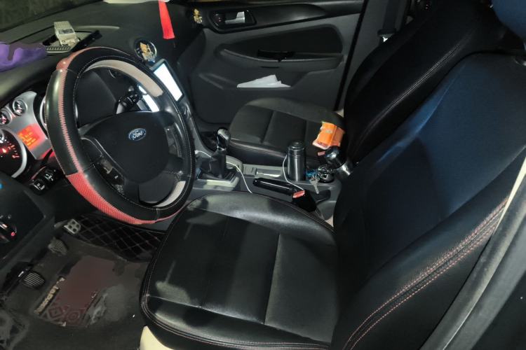 Used Ford Focus 2011 Hatchback 1.8L Manual Comfort Model Left Front Seat