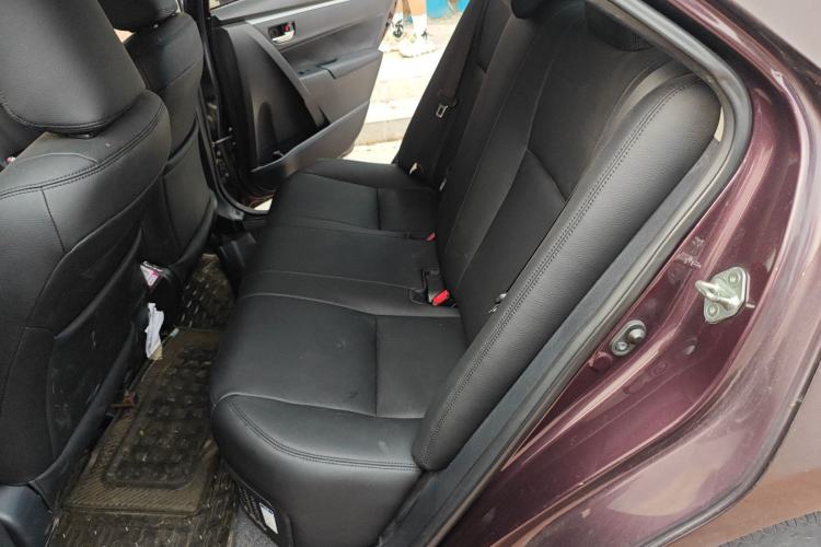 Used Toyota Levin 2017 Revised Dual-Engine 1.8H GS E-CVT Elite Sunroof Version China V Standard Left Rear Seat