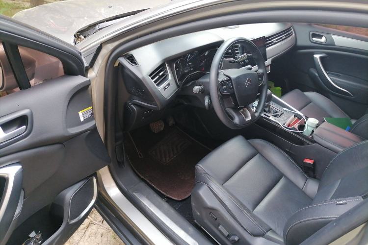 Used Citroen C5 2017 350THP Automatic Luxury Model Driver Seat