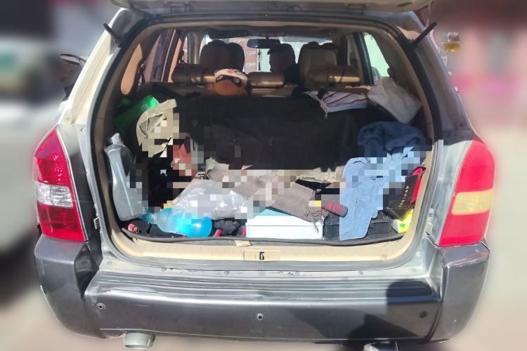 Used Hyundai Tucson 2009 2.0L Automatic Two-Wheel Drive with Sunroof Trunk