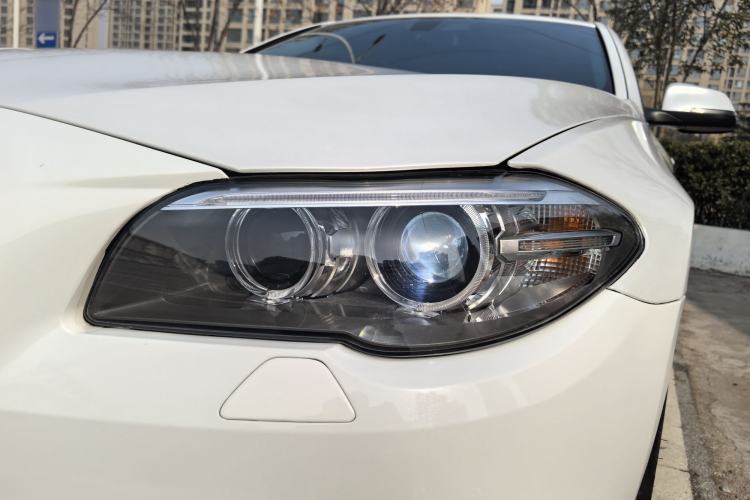 Used BMW 5 Series 2014 520Li Elegant Model
