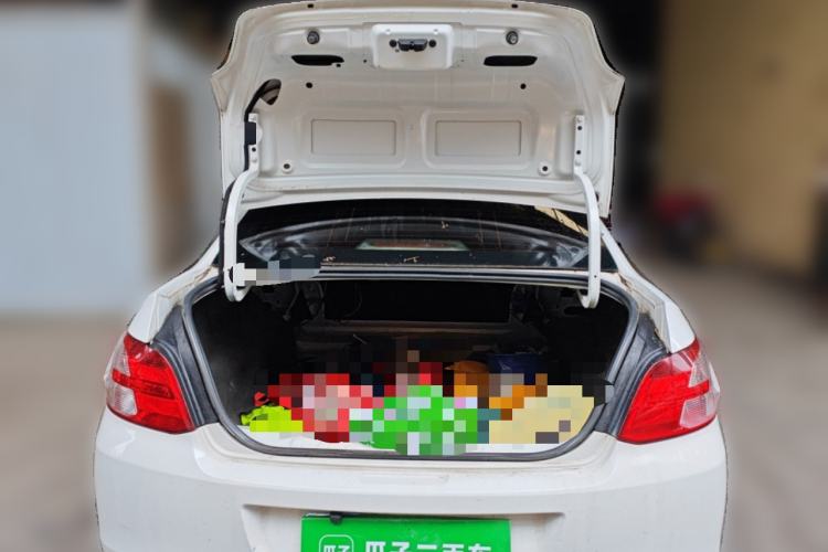 Used Peugeot 301 2014 1.6L Manual Comfort Edition Trunk