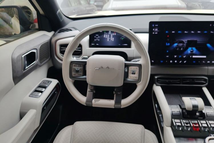 Used Formula Leopard Titanium 3 2025 501KM All-Wheel Drive Intelligent Driving Ultra Version