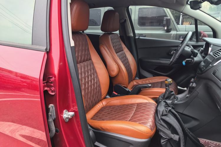 Used Chevrolet Trax 2016 1.4T Manual Two-Wheel Drive Comfort Version with Sunroof