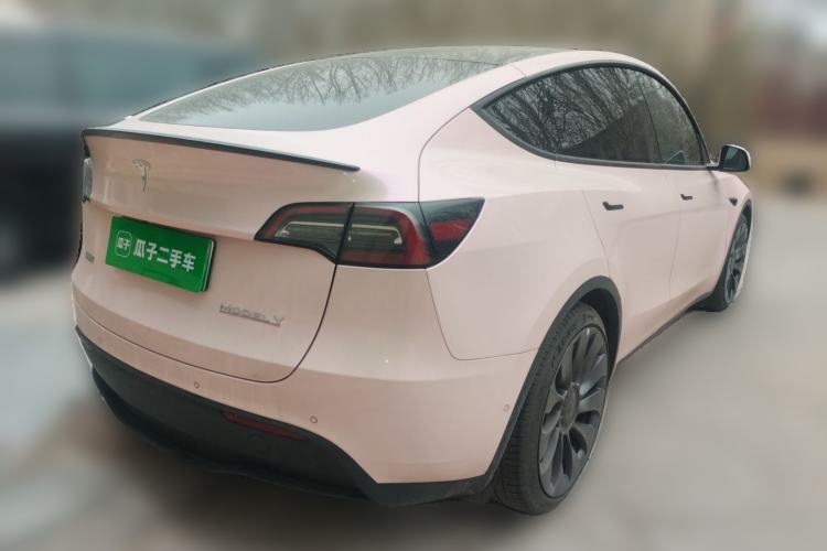 Used Tesla Model Y 2023 High-Performance All-Wheel-Drive Version
