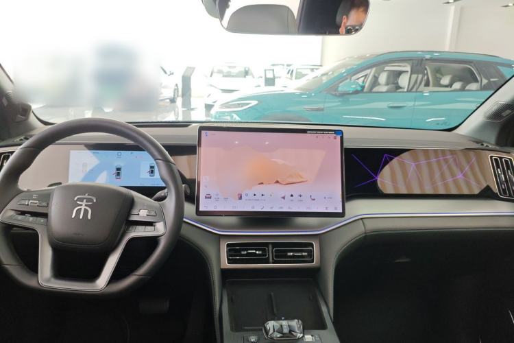 Used BYD Song L DM-i 2025 Intelligent Driving Version 160 km Excellence Edition Center Console