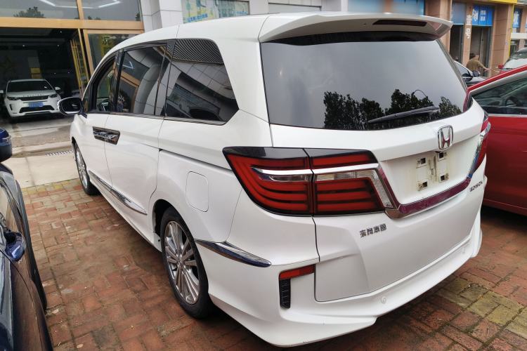 Used Honda Elysion 2016 2.4L Style Edition