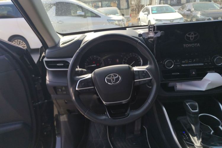 Used Toyota Highlander 2024 380T Four-Wheel Drive Luxury Version 7 Seats Steering Wheel