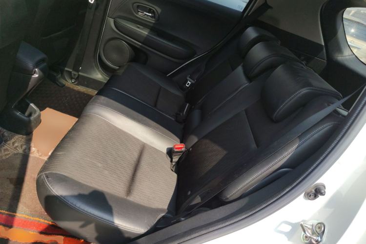 Used Honda Vezel 2020 1.5L CVT Luxury Edition
