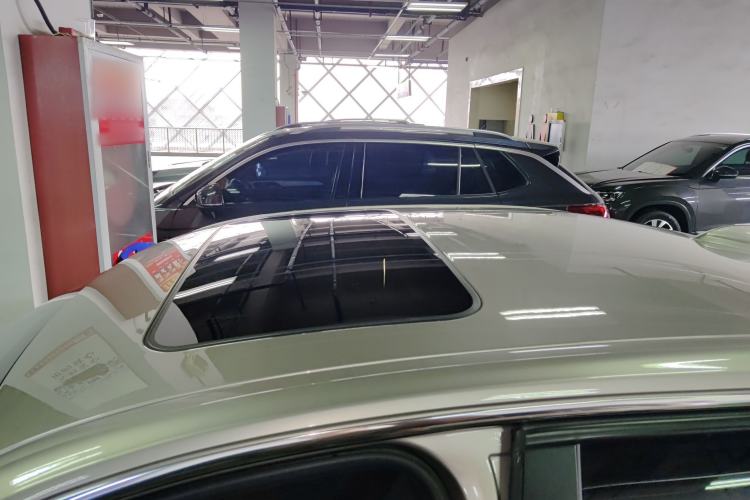 Used BMW 3 Series 2017 320Li Fashion Model
