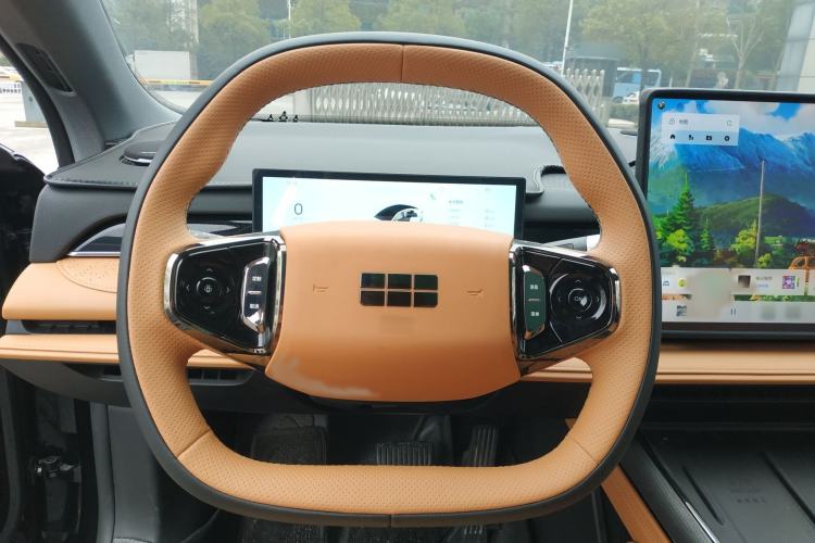 Used Geely Galaxy Galaxy 8 2025 130km EM-i Deluxe Edition
