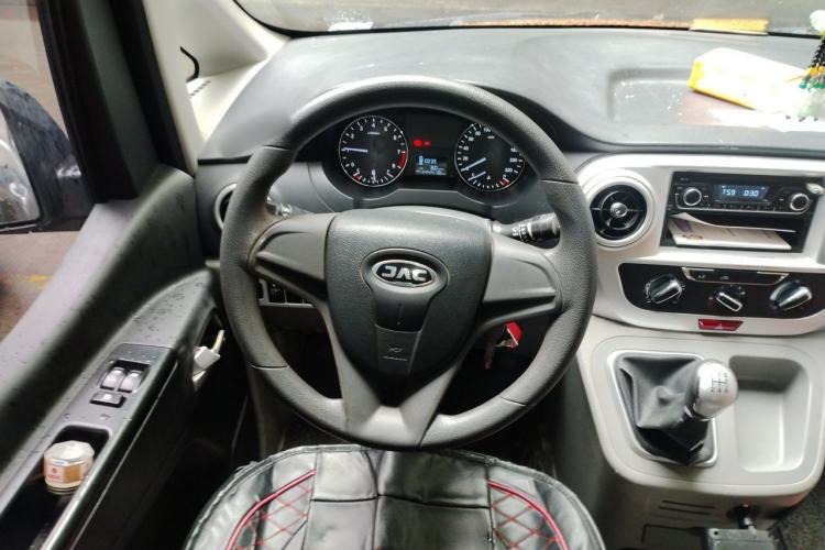 Used JAC Refine M3 2018 1.6L Express Edition 7-Seater
