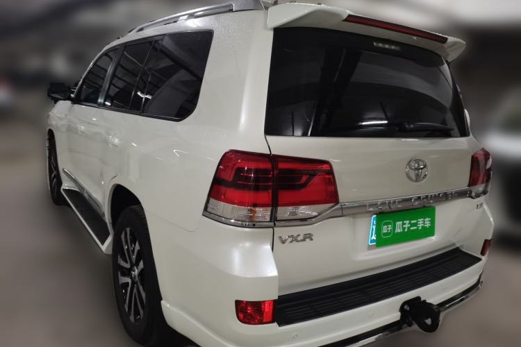 Used Toyota Land Cruiser 
