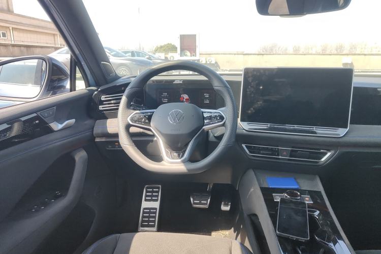 Used Volkswagen Tiguan L 2024 PRO 380TSI Four-Wheel Drive R-Line Prestige Edition Steering Wheel