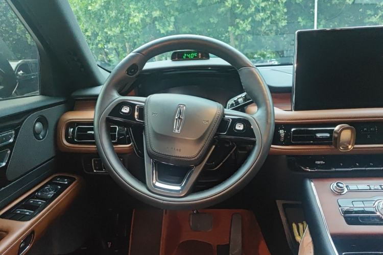 Used Lincoln Aviator 2023 3.0T V6 All-Wheel-Drive Zunya Cruise Version Six Seats
