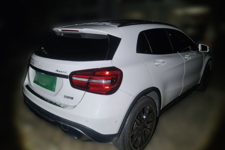 Used Mercedes-Benz GLA 2017 GLA 220 4MATIC Luxury Model
