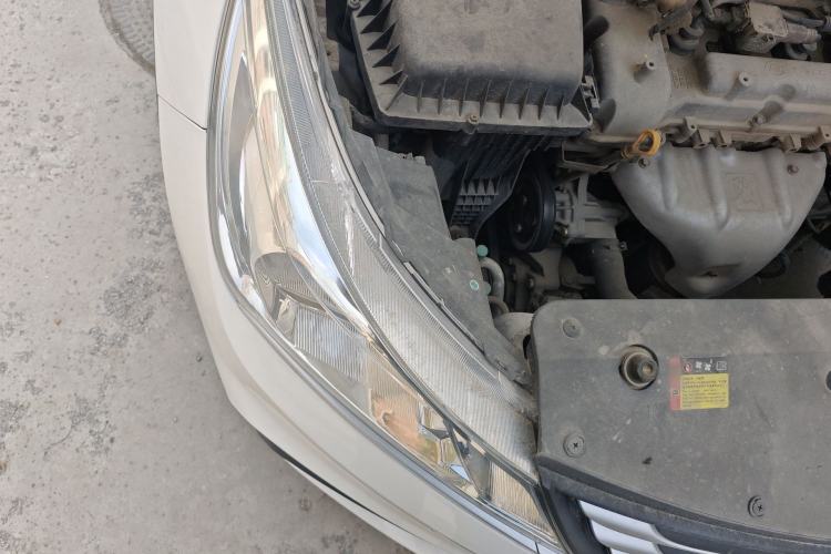 Used Baojun 310 2016 1.2L manual Comfort trim level Right Front Headlight