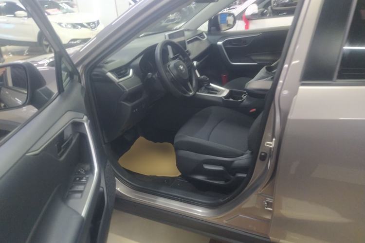 Used Toyota RAV4 2020 2.0L CVT Two-Wheel Drive Urban Edition
