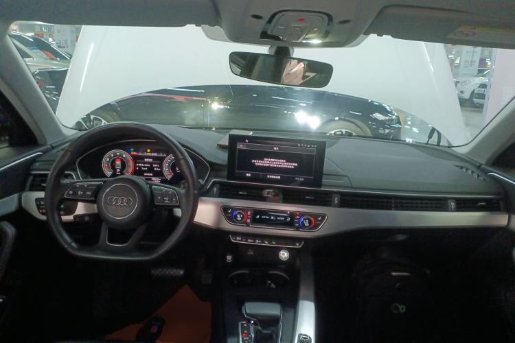 Used Audi A4L 2022 40 TFSI Luxury Dynamic Model