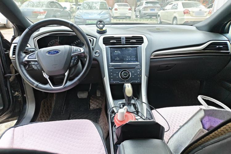 Used Ford Mondeo 2013 2.0L GTDi240 Flagship Edition Center Console