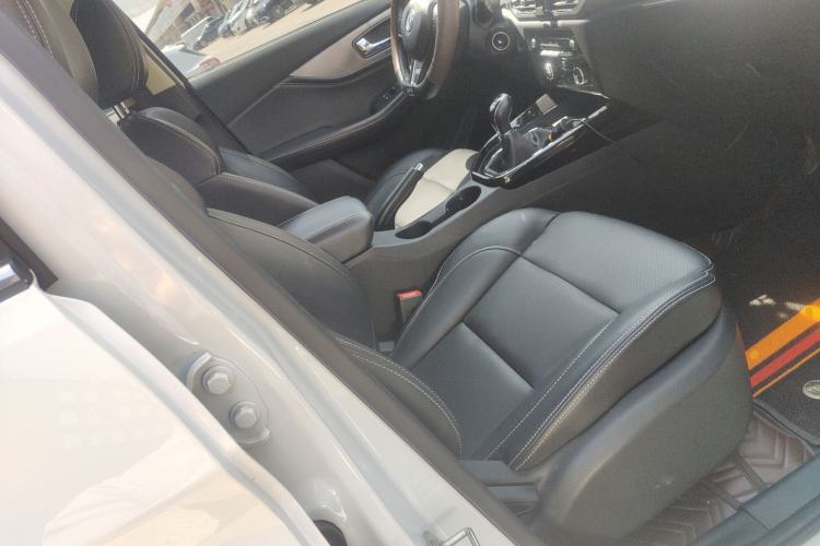 Used Dongfeng Fengon S560 2018 1.8L Manual Urban Model 5 Seats Right Front Seat