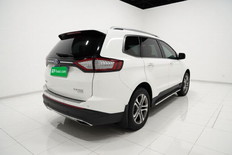 Used Ford Edge 2016 EcoBoost 245 Two-Wheel-Drive Titanium 7-Seater
