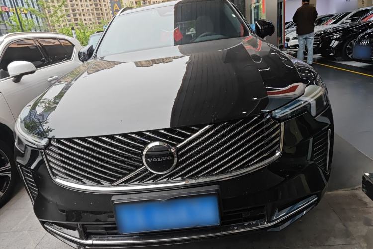 Used Volvo XC90 2025 Facelifted B5 Zhiyi Luxury Edition 5 Seats