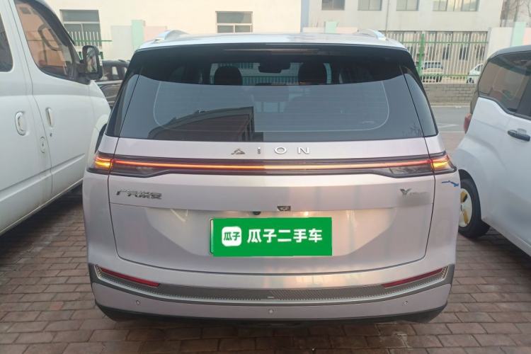 Used AION Y 2022 Plus 70 Tech Edition