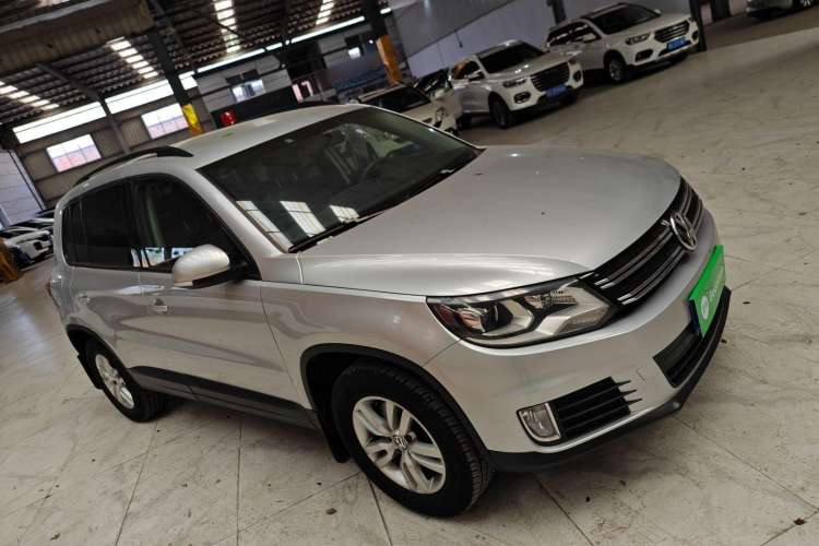 Used Volkswagen Tiguan L 2013 1.8TSI Manual Two-Wheel Drive Trend Edition